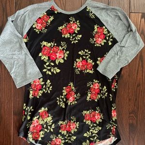 Lularoe M Randy Shirt